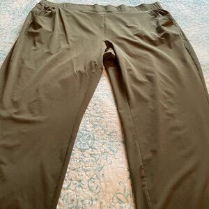 Eddie Bauer Women's Olive Chinos